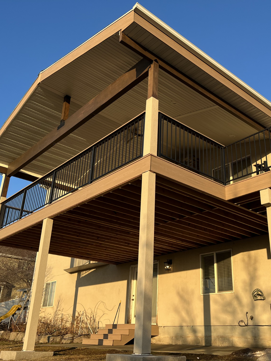 Awnings deck by ZBolt Decks — photo from Awning Project