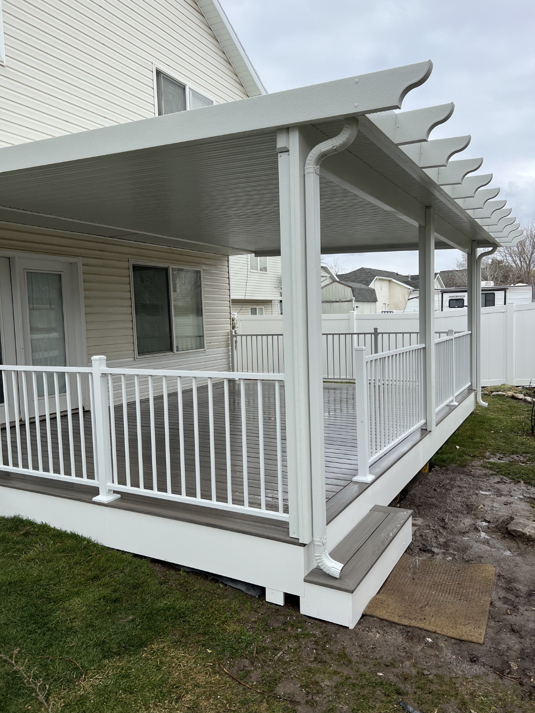 Awnings deck by ZBolt Decks — photo from Awning Project
